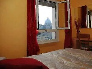 Hotel St Peter Bed In Roma 3*,