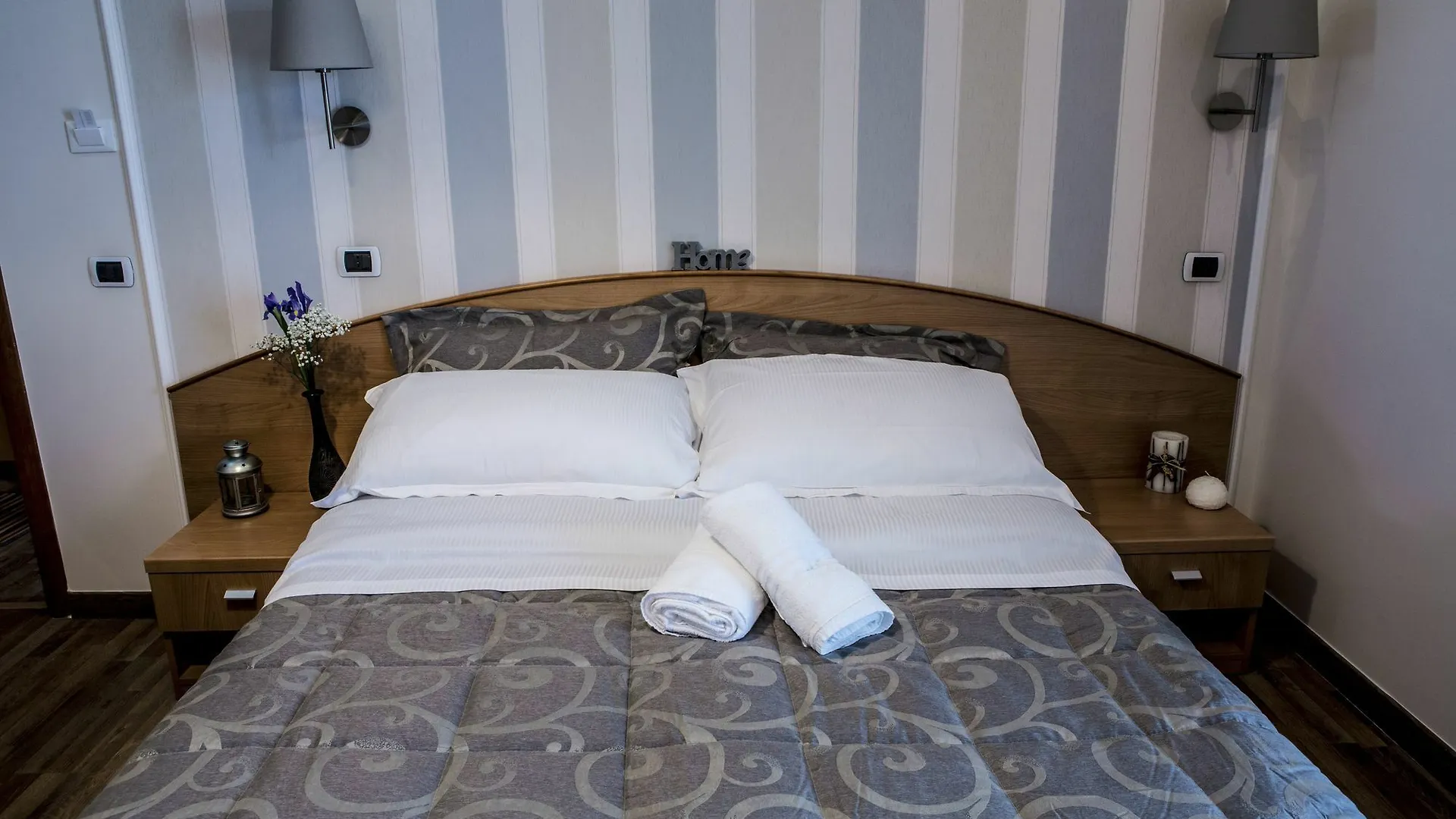 Hotel St Peter Bed In Roma Pensión